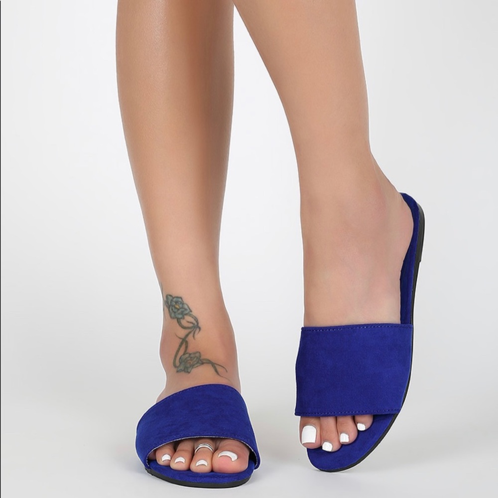 Slide sandals
